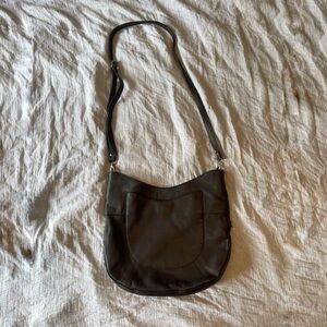 Elegant Dark Brown Leather Crossbody Bag
